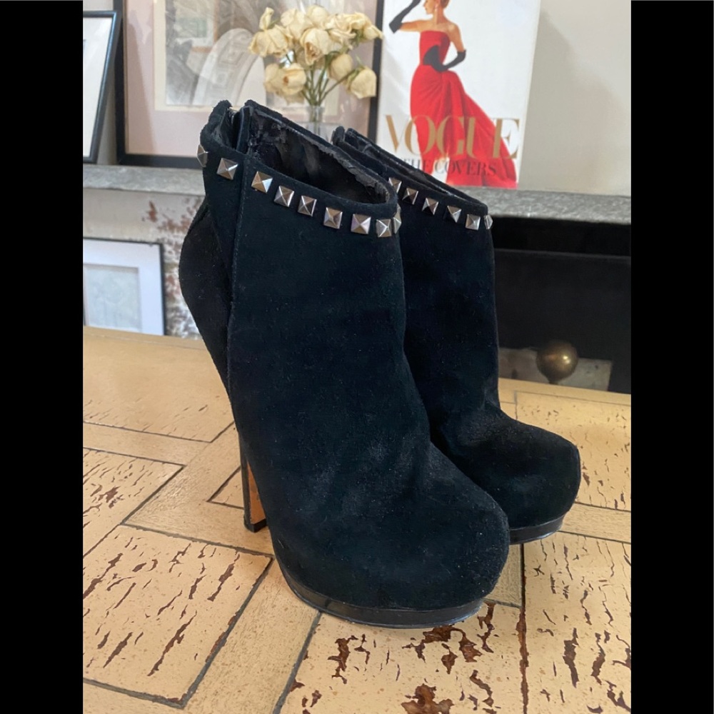 Bakers Booties with Studs - Picture 11 of 11